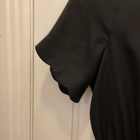 Scalopped open back detail mini black dress from Modcloth - Picture 3 of 4